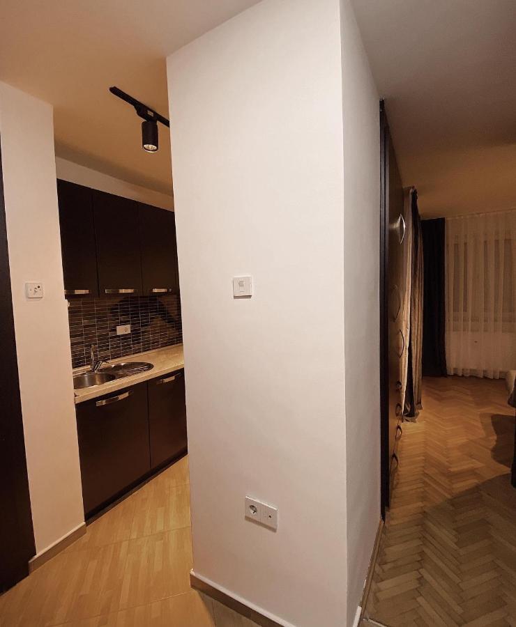 Diamond Apartment Prishtina 2 Pristina Buitenkant foto