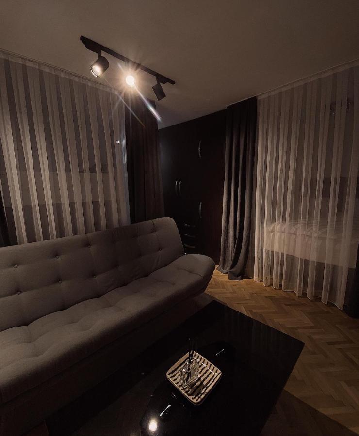 Diamond Apartment Prishtina 2 Pristina Buitenkant foto